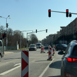Zdržíte sa v Trnave na Hospodárskej v smere od cukrovaru. Práce na ceste pri Bernolákovej bráne. | Foto: red.