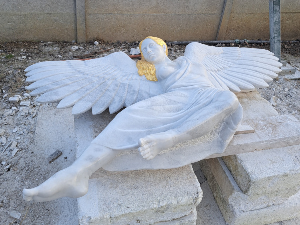 Borová ocenila prácu majstra aj jeho pozitívnu reprezentáciu obce. | Foto: Borová