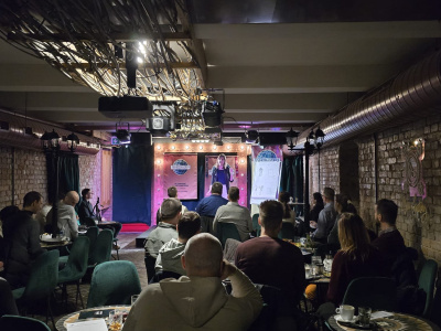 Aj takto vyzerá stretnutie Toastmasters | Zdroj: Toastmasters Trnava