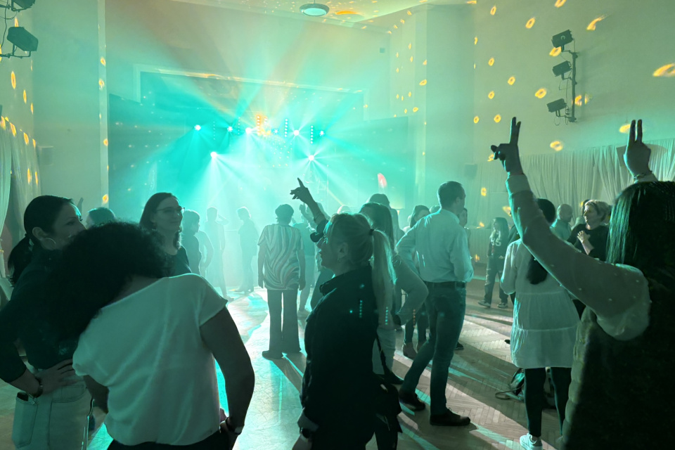 Tanečné hity vytiahli celú Modru na parker. | Foto: Michaela Martišíková, redakcia 