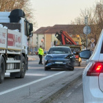 Nehodu v Senici odstraňujú už dlhšie. | Foto: Trnavské rádio 