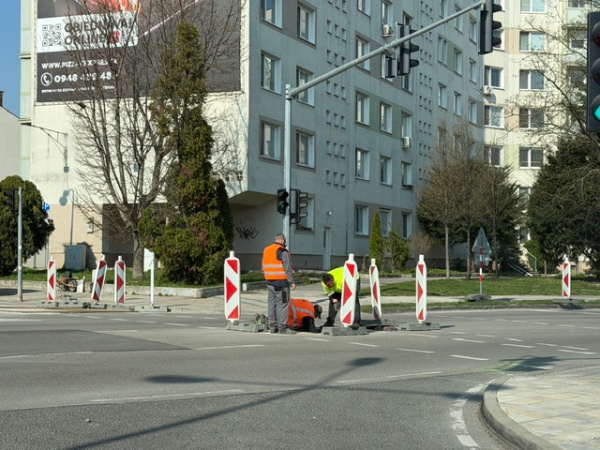 Práce na Hospodárskej v Trnave | Foto: dv, Trnavské rádio