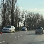Čerstvá nehoda sa stala na Bratislavskej ceste v Trnave na úrovni odbočky k spoločnosti ZF v smere do mesta. | Foto: Trnavské rádio