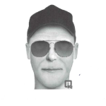 Jedno z tetovaní na bočnej strane pravého predkolenia zobrazuje kobru alebo sfingu. | Foto: KR PZ TT