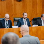 Župní poslanci na zasadnutí