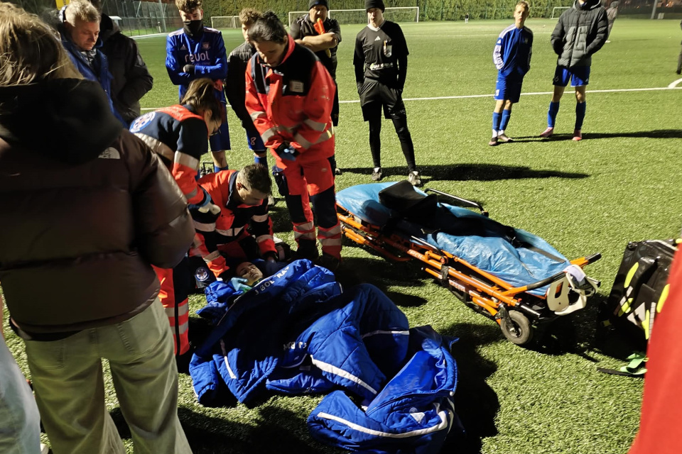 Trnavské sa pridáva k želaniu tímu, Arturovi prajeme skoré zotavenie. | Foto: TJ Slavoj Boleráz