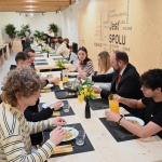 Novinku otvorili zjeme s hovädzím vývarom. | Foto: SPŠD 