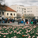 Účastníci podujatia na Trojičnom námestí | Foto: Pavol Holý, Trnavské rádio