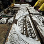 Pokračujú reštaurátorské práce na meteostĺpe, výsledok obnovy uvidíme už tento rok | Zdroj: optimisti.sk 