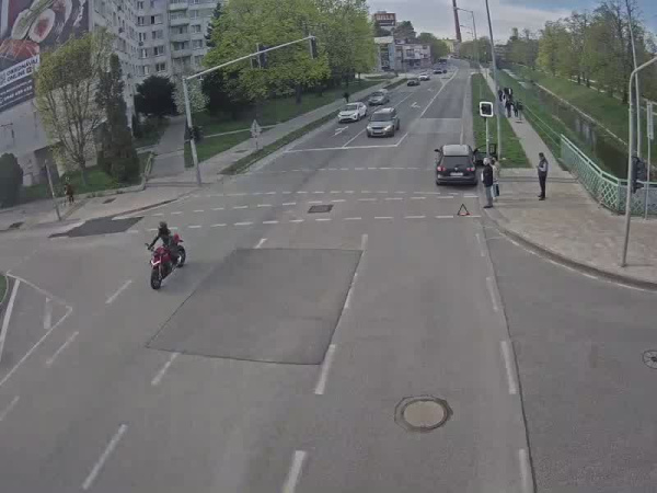 Úsekom prechádzajte prosím opatrne. | Foto: Trnava