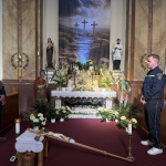 Stráž dobrovoľných hasičov pri Božom hrobe. | Foto: DHZ Chtelnica