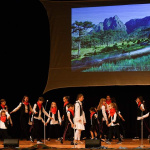 Predstavenie pripravili najmä pre rodiny s deťmi. Vítané sú však všetky generácie. | Foto: Spevokol Lastovičky