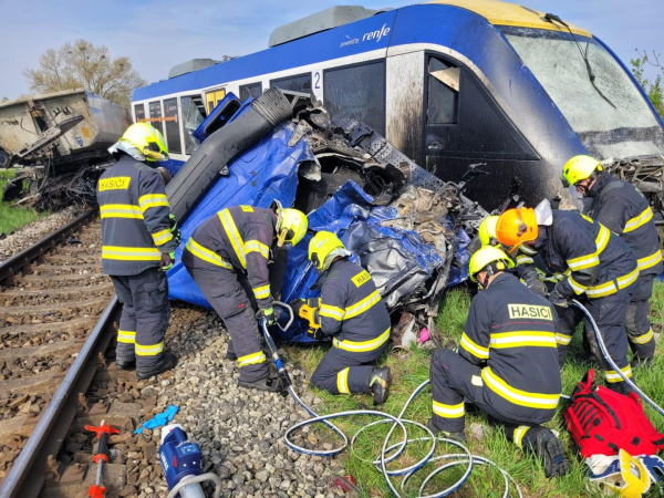 Nehoda vlaku v Dunajskej Strede | Zdroj: Hasičský a záchranný zbor﻿