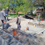 Betonáž komunitného domu v Kútoch | Zdroj: Pjekné mjestečko o.z. - Kúty 