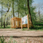 Herné prvky sú doplnené informačnými tabuľami | Zdroj: KOCR