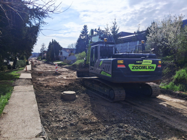 V úseku máme rešpektovať dočasné značenie. | Foto: Dolné Orešany