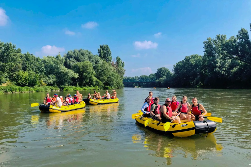 Splav na rieke Váh | Zdroj: Trnavský kraj zážitkov