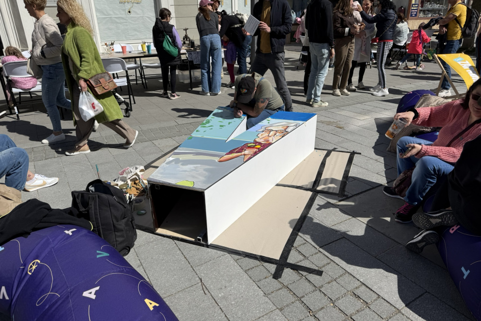 Väčšina motívov pracuje s trnavskou tematikou | Foto: Michaela Martišíková, redakcia