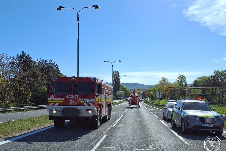 Nehoda autobusu v Piešťanoch | Zdroj: Hasičský a záchranný zbor Trnavský kraj