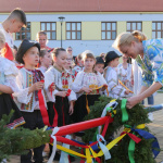 Zdobenie mája vo Voderadoch I Zdroj: Obec Voderady