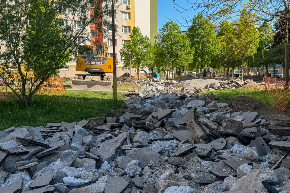 Linčianska sa mení pred očami. (1. 5. 2026) | Foto: Pavol Holý, Trnavské rádio