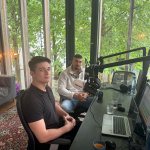 Úspešný Vrbovčan a jeho tréner v štúdiu Trnavského rádia | Foto: Trnavské rádio