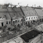 Pohľad na rekonštrukciu meštianskych domov na ulici Februárového víťazstva v centre Trnavy. | Foto: Vladimír Benko, ČSTK/TASR. Licencované pre Trnavské rádio