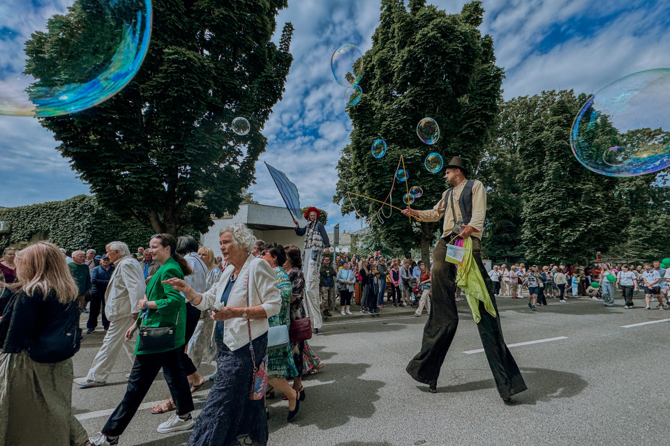 Slávnostný sprievod z Teplickej | Foto: Zuzana Benková, Trnavské rádio