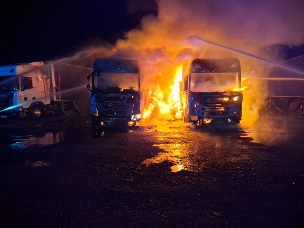 Príčinu vzniku naďalej vyšetrujú. | Foto: Hasičský a záchranný zbor
