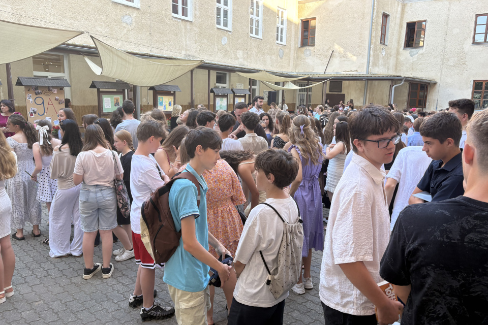 Žiaci zo Základnej školy s materskou školou Angely Merici v Trnave ukončili rok na dvore školy | Foto: MM, redakcia