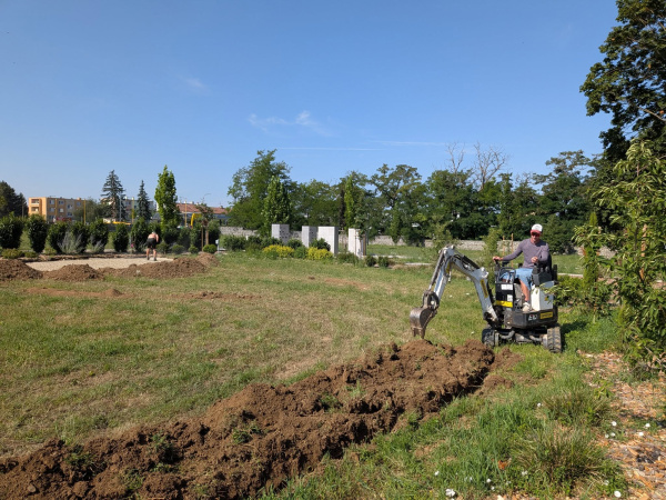 V súčasnosti sa tam konajú sadové úpravy. | Foto: Mesto Senica