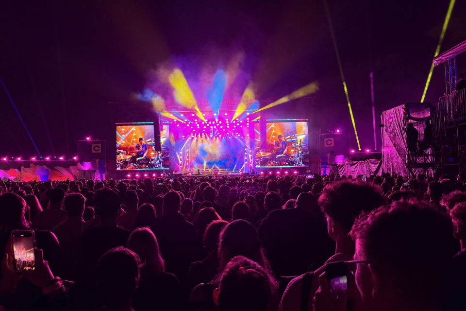 Twenty One Pilots nestačilo pódium, využili aj ruské kolo a konštrukciu hlavného stagea | Foto: Tomáš Buday
