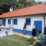 Nové priestory dostali neprehliadnuteľné sýto modré prvky | foto: MM, Trnavské rádio