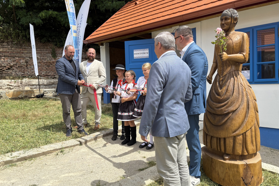 V Dolnej Krupej otvorili nové informačné centrum pri historickom mlyne a predstavili ďalšie dva nové projekty | Foto: MM, Trnavské rádio