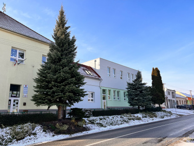 Nová škola v Ružindole. Stavba trvala iba 8 mesiacov. | Foto: red.