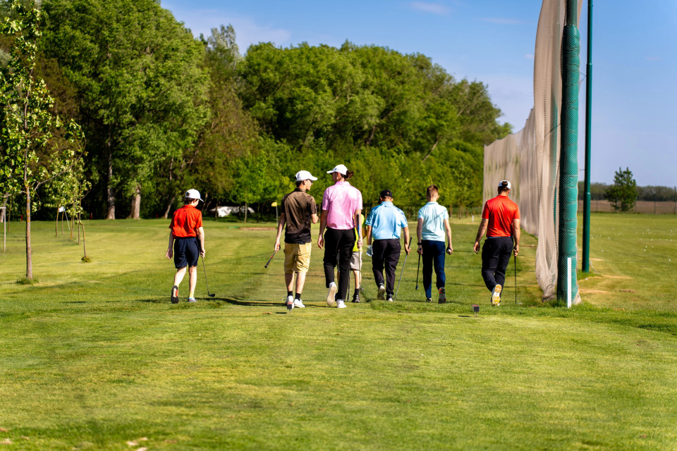 Vyskúšajte si niečo nové pod vedením skúseného lektora | Zdroj: Golf Trnava