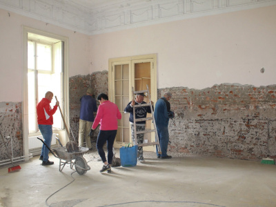 Brigáda v kaštieli v roku 2021 | Zdroj: Kaštieľ Esterházyovcov v Tomášikove