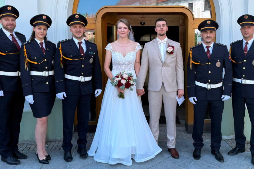 Peter a Kateřina si dnes povedali áno na Mestskom úrade v Skalici. | Foto: PZSR