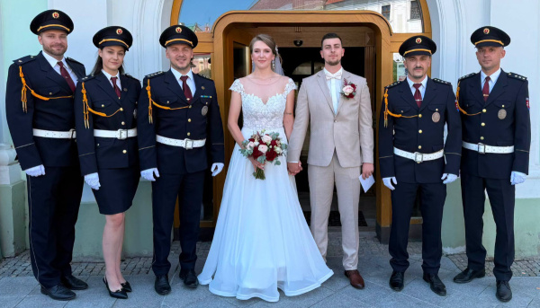 Peter a Kateřina si dnes povedali áno na Mestskom úrade v Skalici. | Foto: PZSR