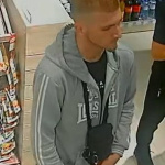Takto vyzerá páchateľ. Ak ho spoznáte kontaktuje linku 158. | Foto: Polícia SR - Trnavský kraj