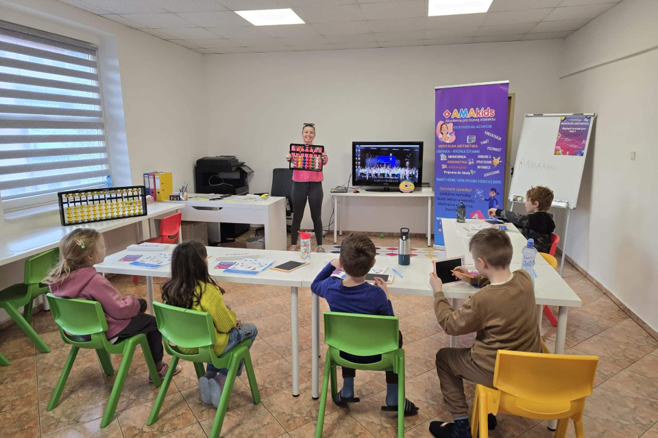 Jedným z najpopulárnejších krúžkov v centre je mentálna aritmetika | Zdroj: AMAKids