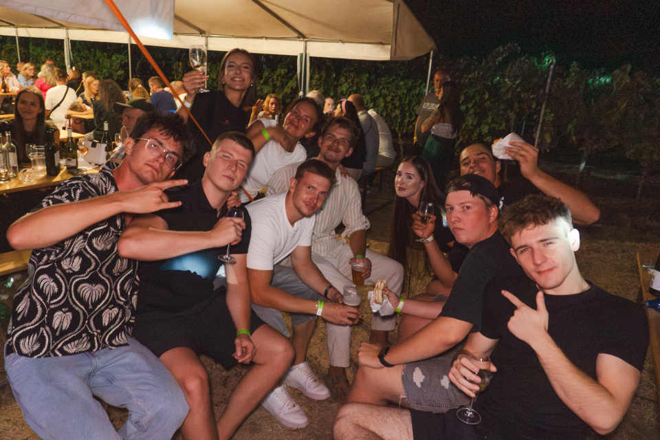 Na festivale sa stretli rodiny, spolužiaci a skupinky priateľov či starých známych.