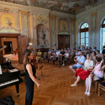 Koncert v interiéri kaštieľa | Zdroj: KOCR