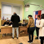 Voľby v roku 2022 na ZŠ M. R. Štefánika v Hlohovci  | Zdroj: red.