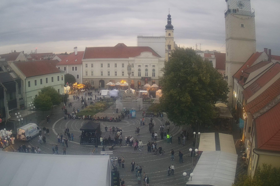 Námestie zatiaľ zaplnené nie je. | Foto: Hesso.com
