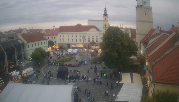Námestie zatiaľ zaplnené nie je. | Foto: Hesso.com