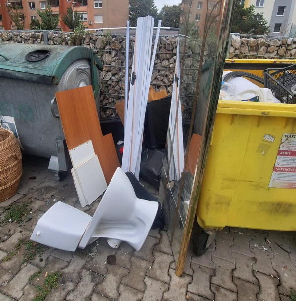 Páchateľovi hrozí sankcia. | Foto: Mesto Galanta