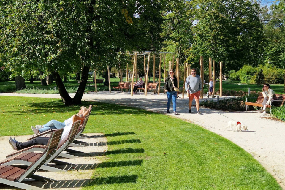 Otváranie centrálnej lúky bolo aj s piknikom či cvičením. | Foto: Piešťany