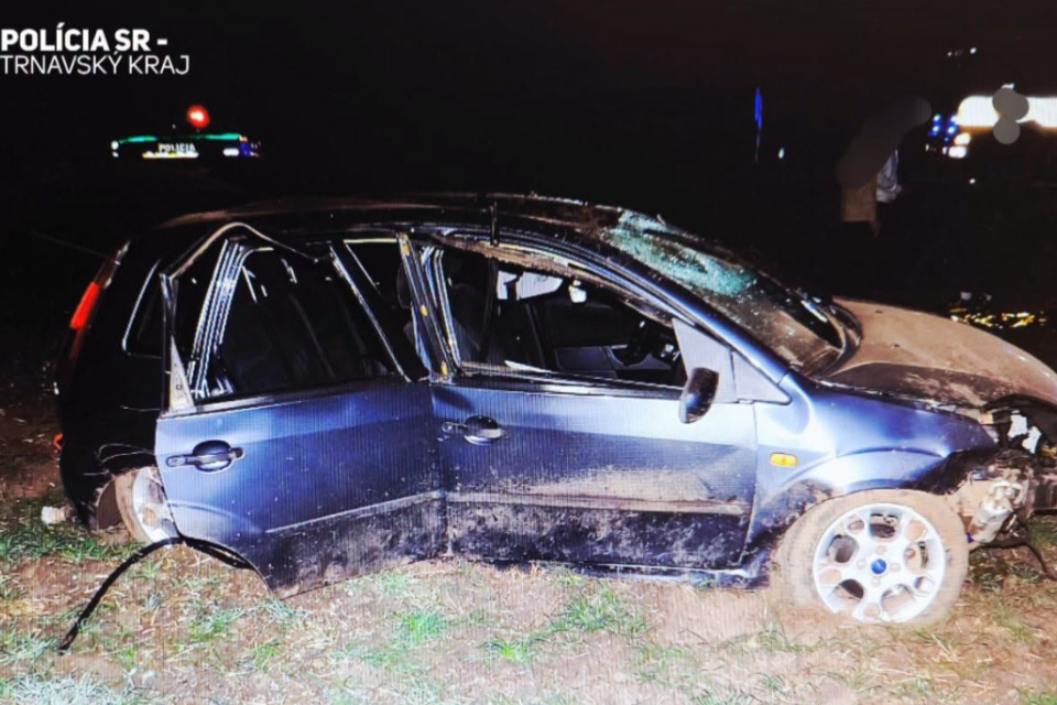 Polícia apeluje na mladých vodičov, aby nepreceňovali svoje sily. | Foto: PZSR