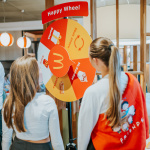 V McDonald´s pripravili Koleso šťastia a fotokútik.